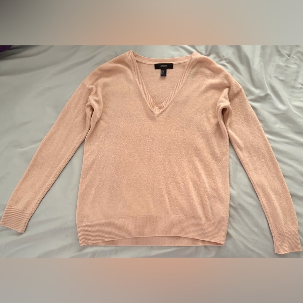 Forever 21 Pale Pink V-Neck Knit Sweater